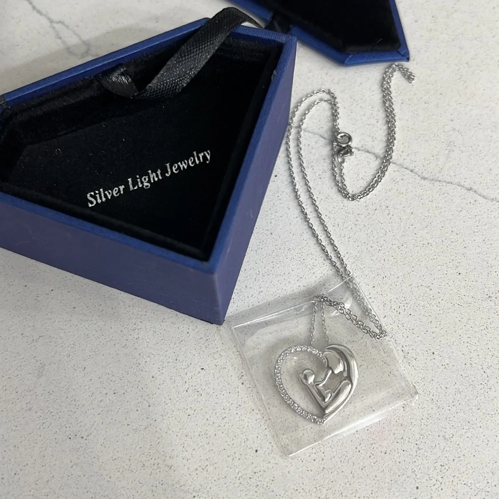 Mom&Child Necklace Silver tone light jewelry brand new - Picture 2 of 3
